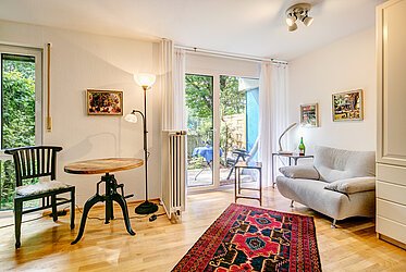 Laim: 1-Zimmer Apartment mit kleinem Garten und Westausrichtung -frei