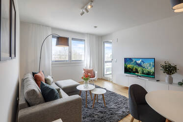 Sehr schönen möblierten 2-Zi-Wohnung mit Loggia