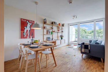 Klassisch und modern möblierte 2-Zimmer Wohnung