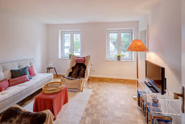 Helle, möblierte Wohnung in ruhiger Lage zur Miete