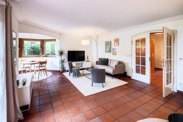 Doppelhaushälfte mit direktem Seezugang