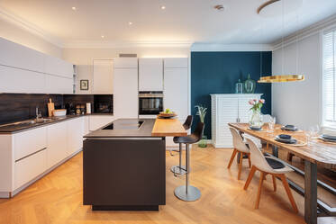 Wohnen mit Stil: Altbaucharme & Moderne